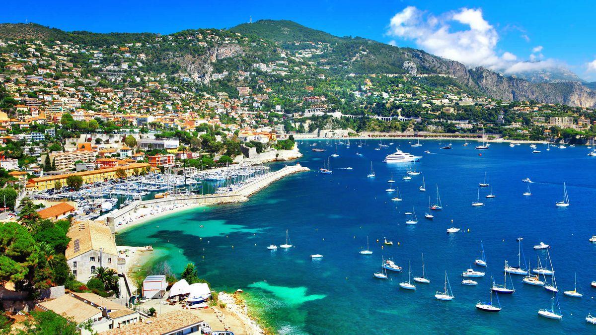 <b>French</b> language <b>courses</b> school vacation study abroad in Nice, <b>France</b>