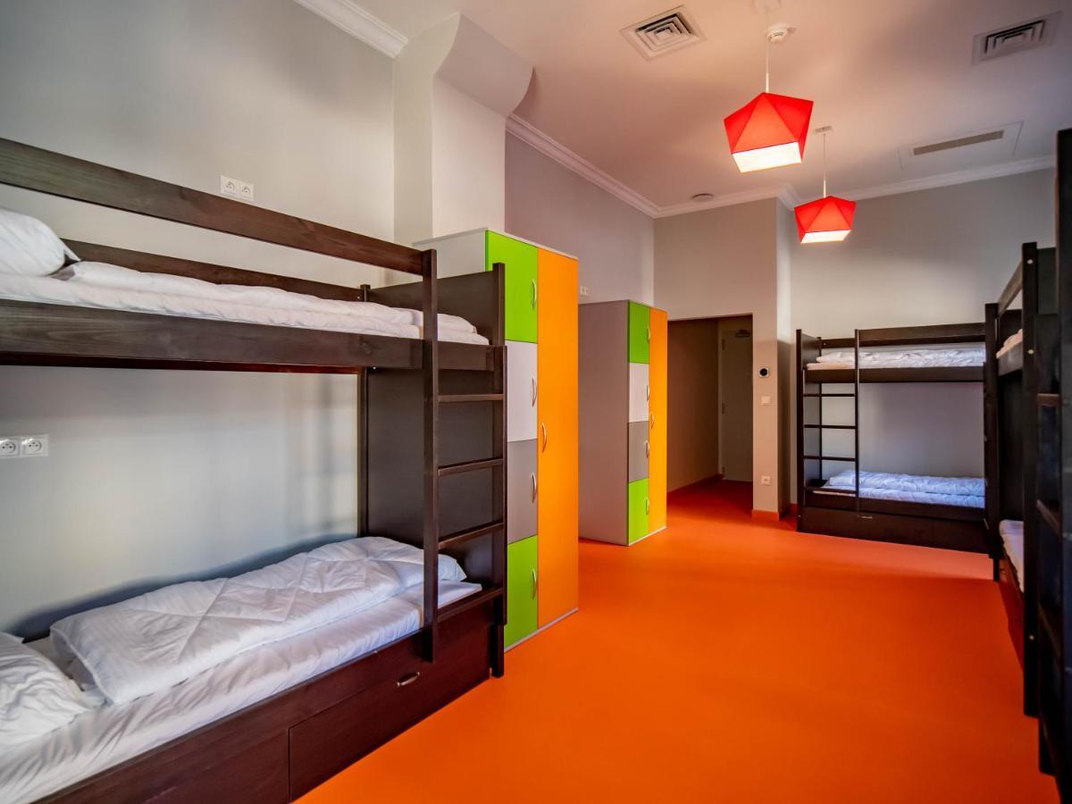 Bed in 8-Bed Mixed Dormitory Room