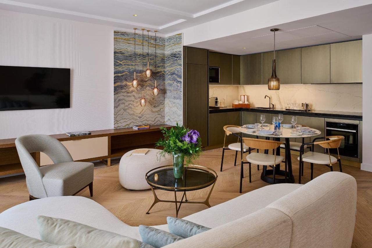 One-Bedroom Residence with City View