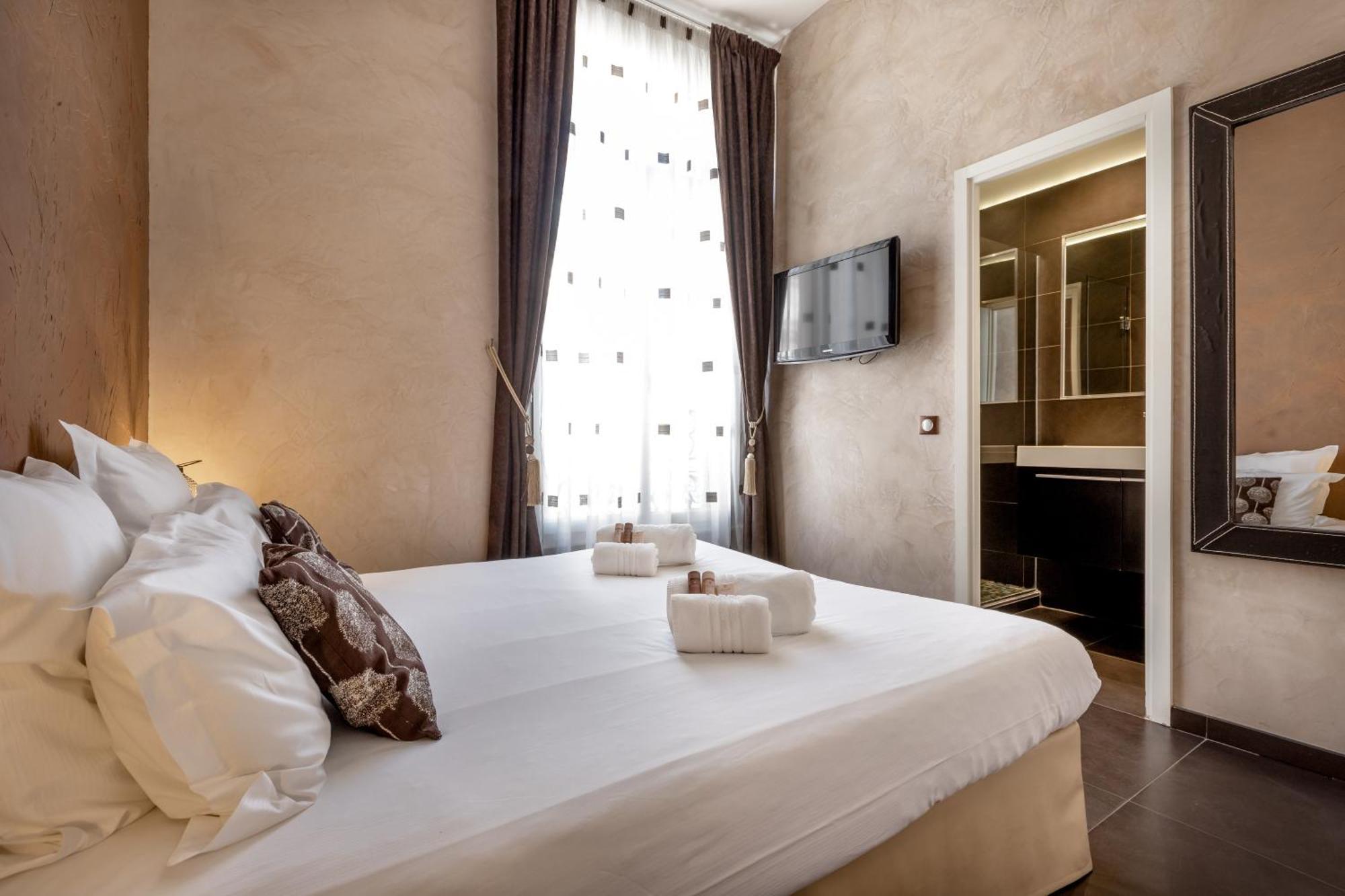 MODERN Four-Bedroom include one mezzanine bedroom Apartment,1521475186:JPEG