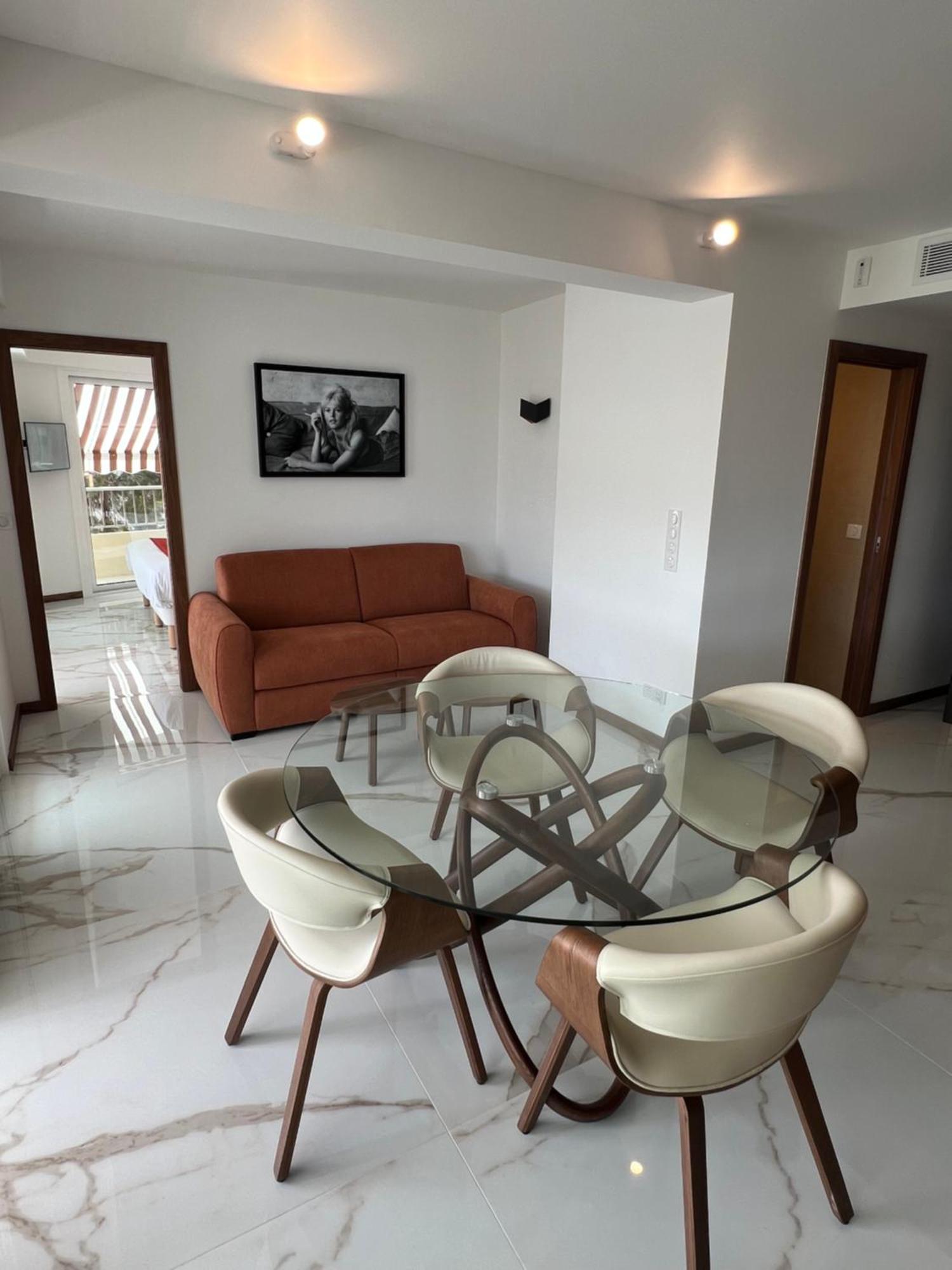 Brigitte Bardot Apartment with Sea View