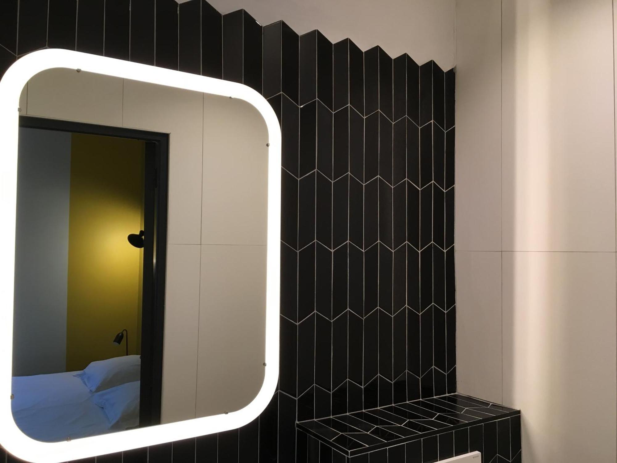 Standard Double Room,396903540:JPEG