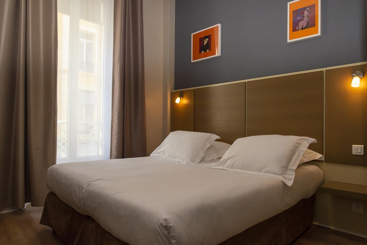 Double standard room with balcony