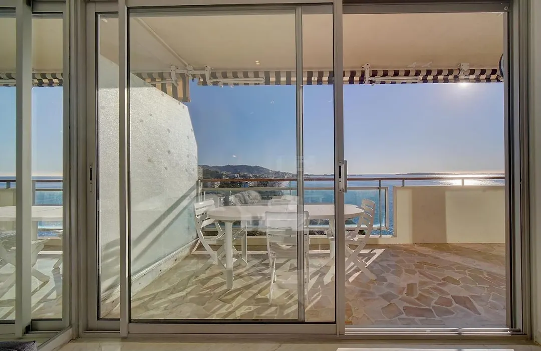 Upstays Terrace Lerins View 55M2 Apartment-1