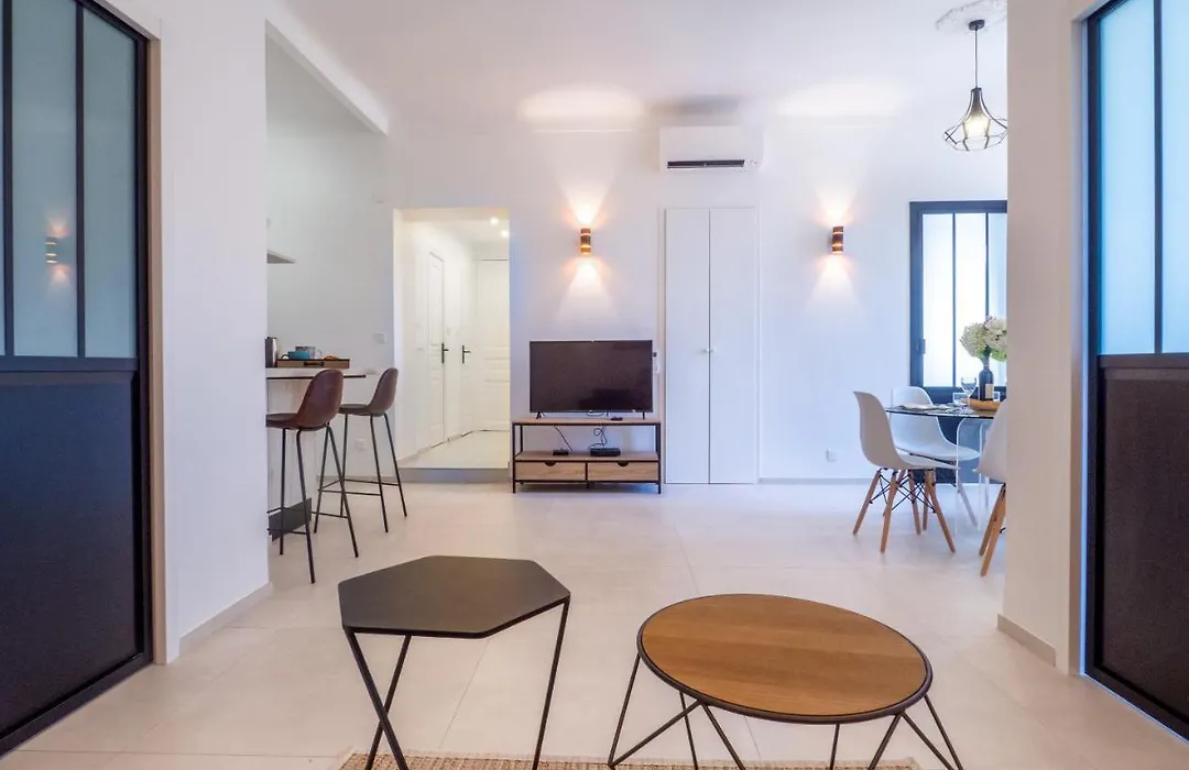 Grand Appartement 4 Pieces Centre De Cannes-1