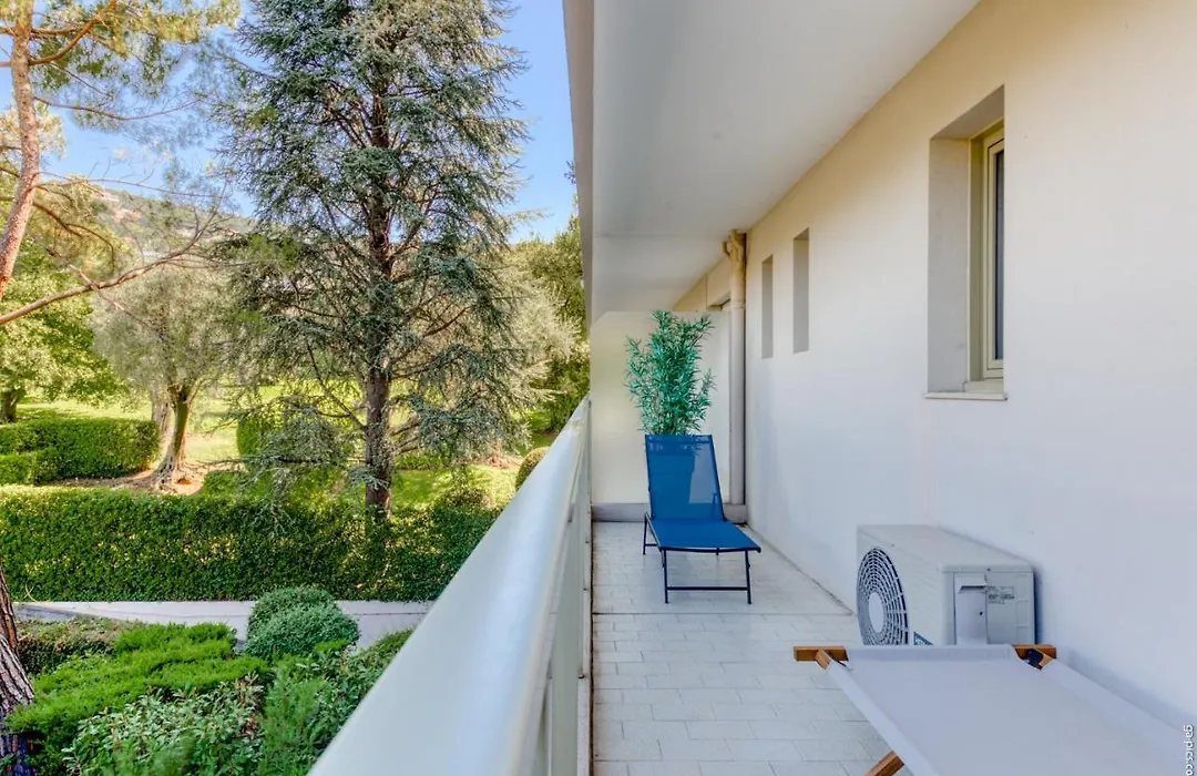 Modern Design Studio - Piscine - Residence Standing - Clim - Wifi - Terrasse-1