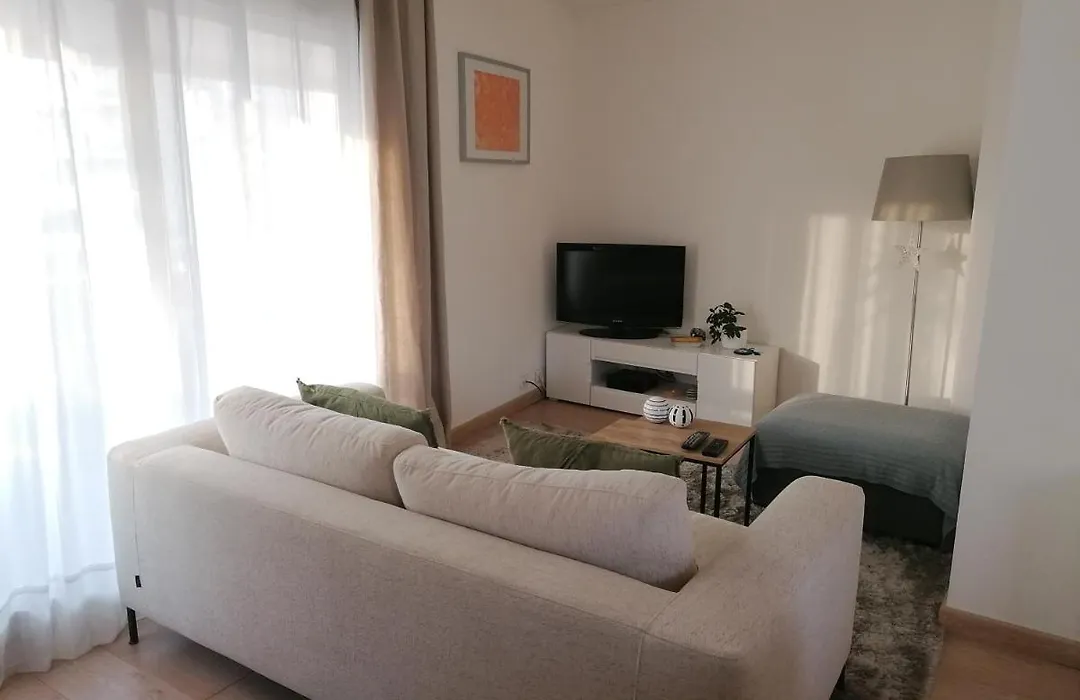 Chambre Double Avec Salle De Bain Commune, A 2 Min De La Croisette-1
