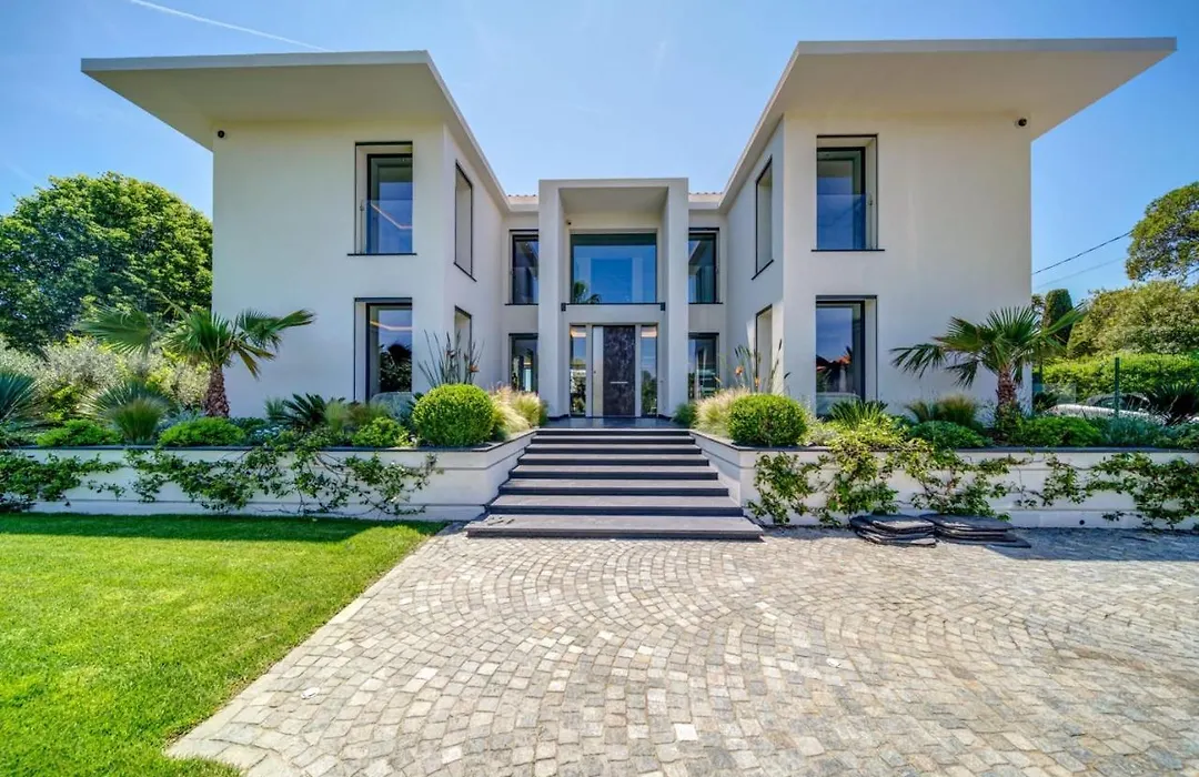 Cannes Luxury Rental - Modern Villa-1
