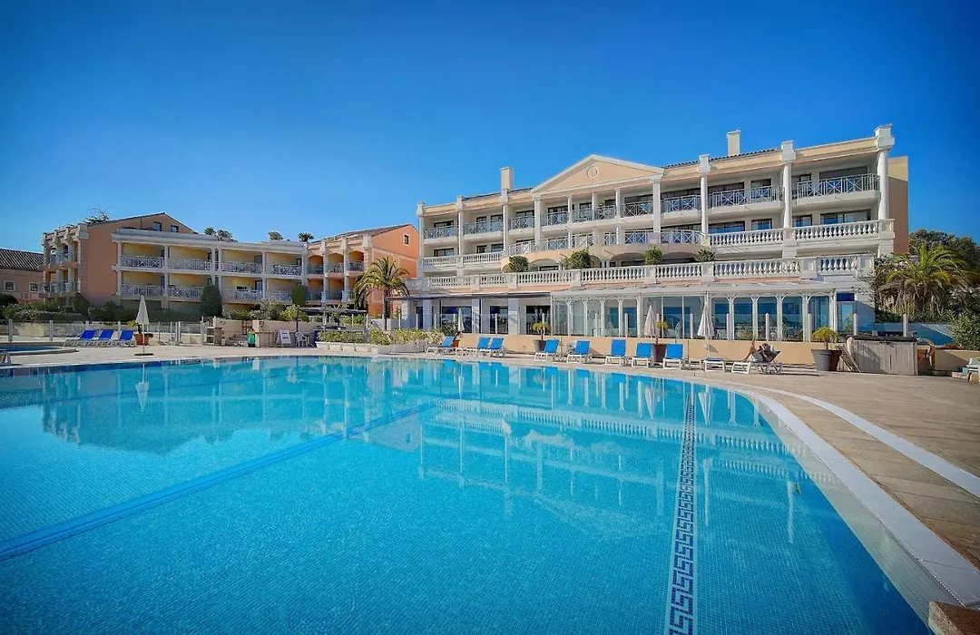 Immogroom - 3 Rooms Renovated - Pool - Terrace - Garden - Parking-1