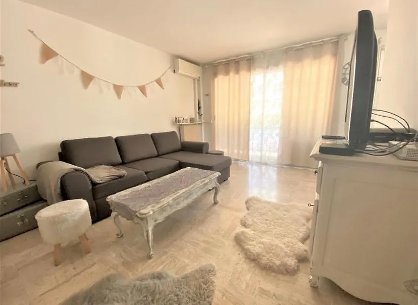 Studio Proche Croisette-1