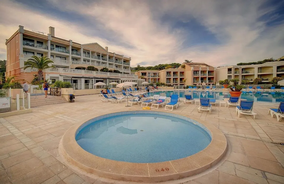 Upstays Garden Pool Parking 23M2 Apartment-1