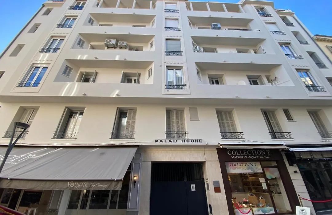 Spacious One Bedroom - Great Location!-1