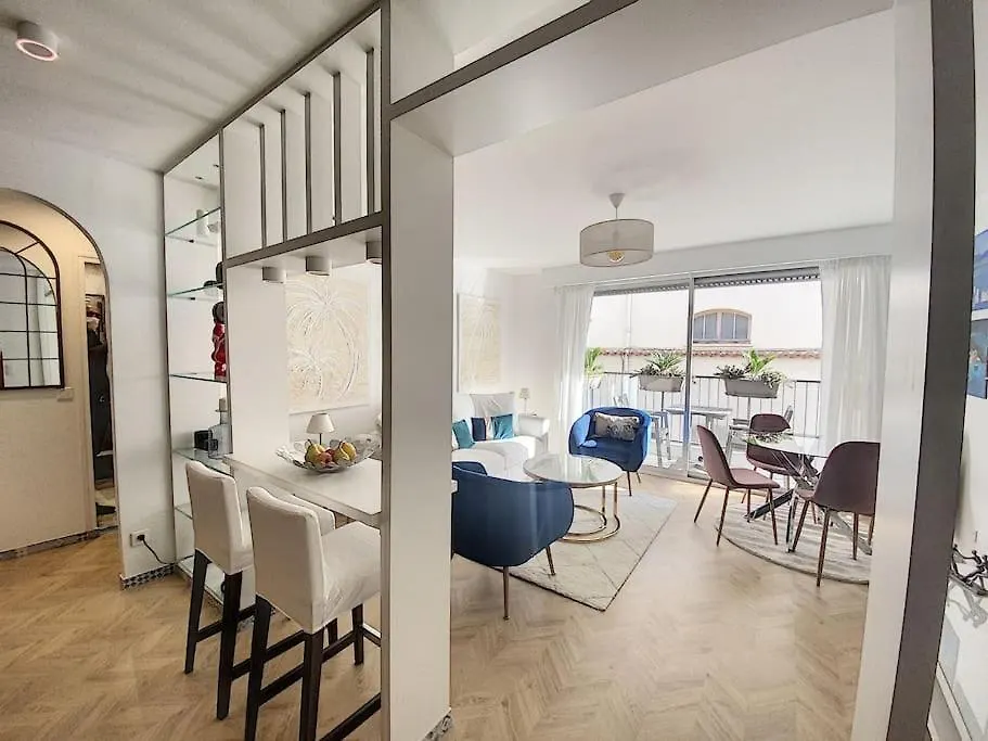 Appartement Style Architecte Proche De La Plage-1