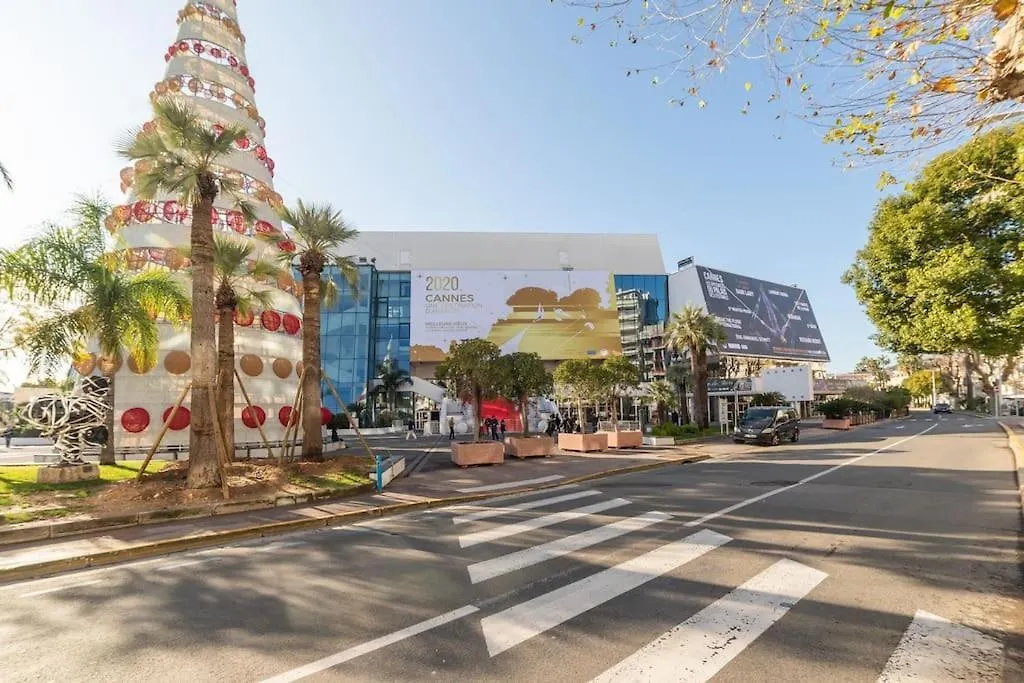 Luxury Apartment - 150m to Palais des Festivals ( Cannes )-1