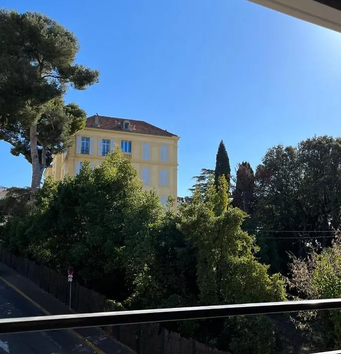 2 Pieces Terrasse Piscine Cannes Californie-1