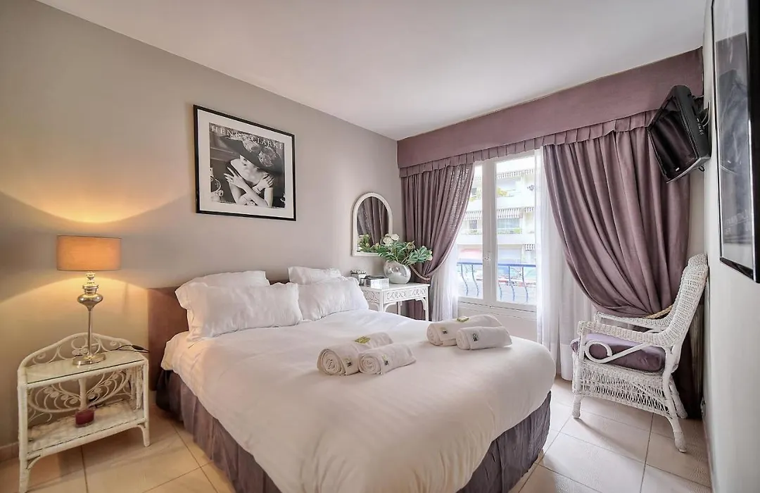 Upstays Terrace 62M Apartment Near Beaches-1