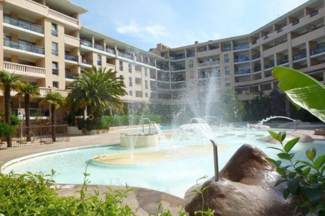 Lovely Holiday Cocoon In Cannes-1