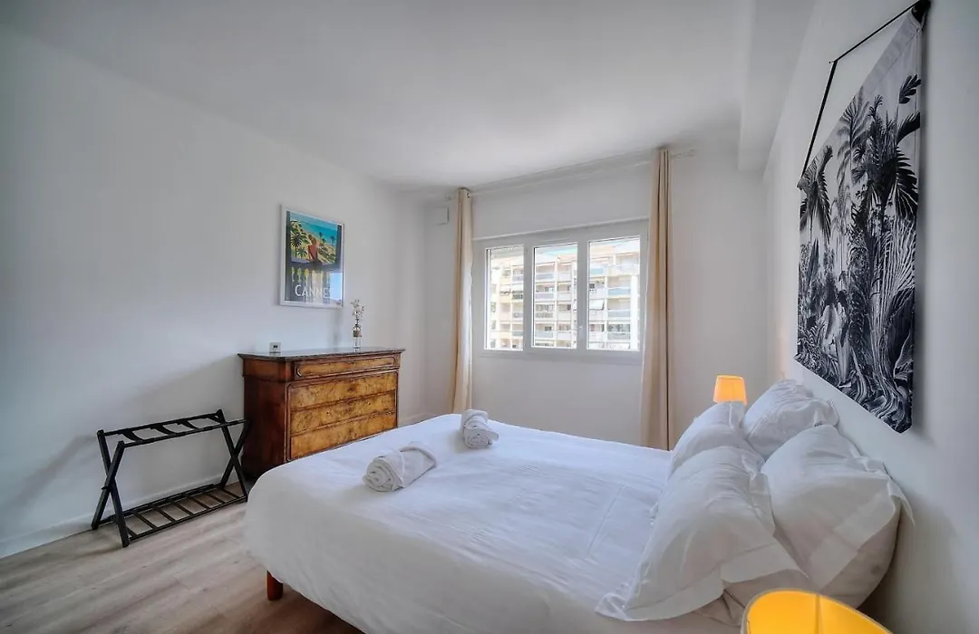 Upstays Terrace 80M Apartment Carnot-1