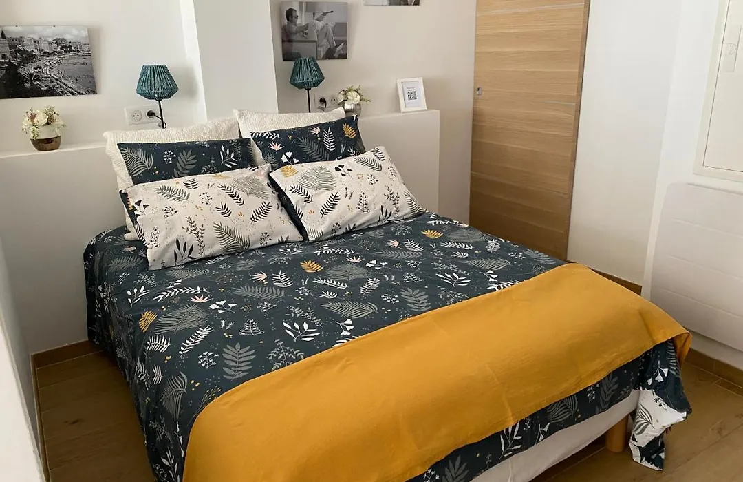 Studio 30 M2 Hyper Centre, Neuf, Parking Gratuit, 3 Etoiles-1
