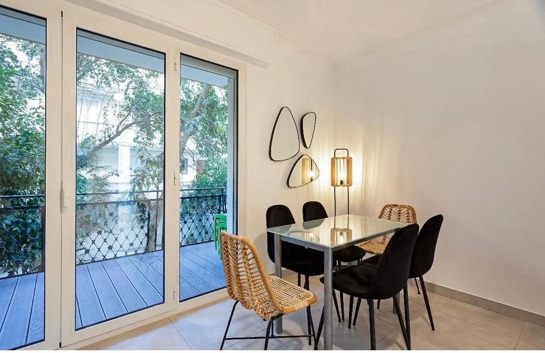 Appart 2 Pieces Cannes Croisette-Martinez-1