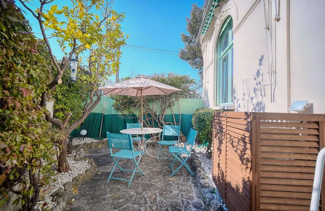 Upstays Garden Terrace 74M2 Apartment-1