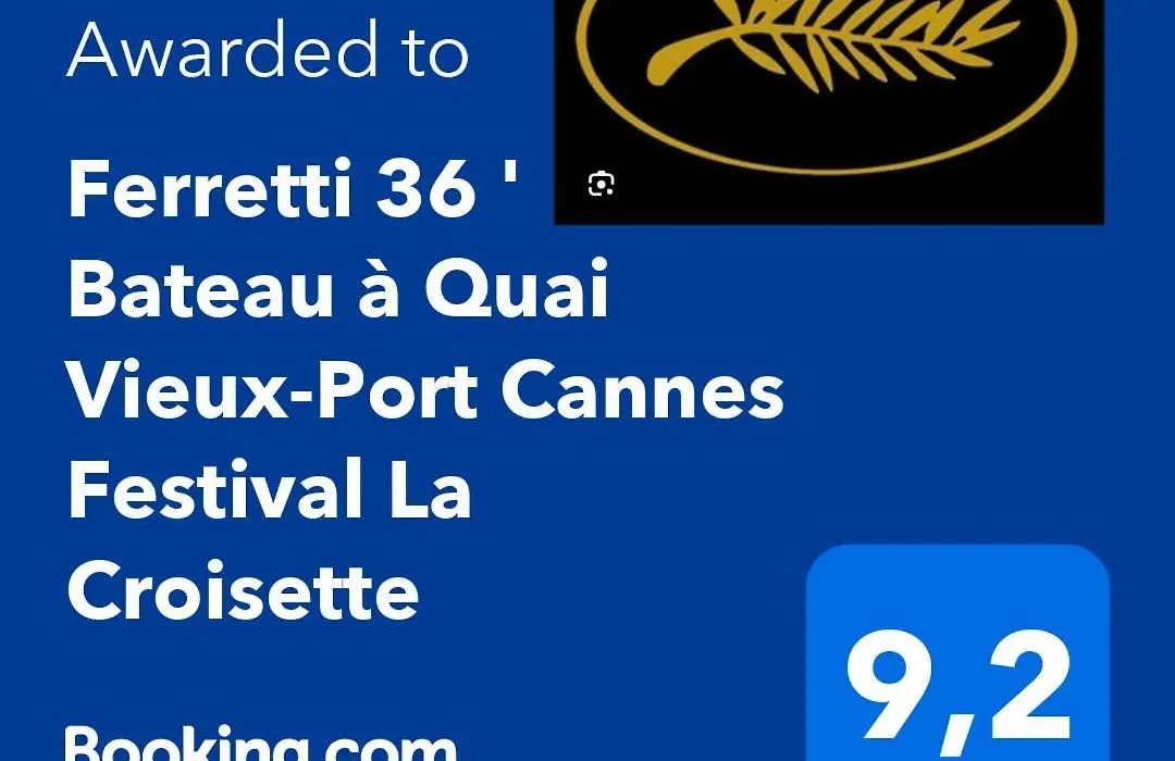 Ferretti 36 ' Bateau à Quai Vieux-Port Cannes Festival La Croisette-1