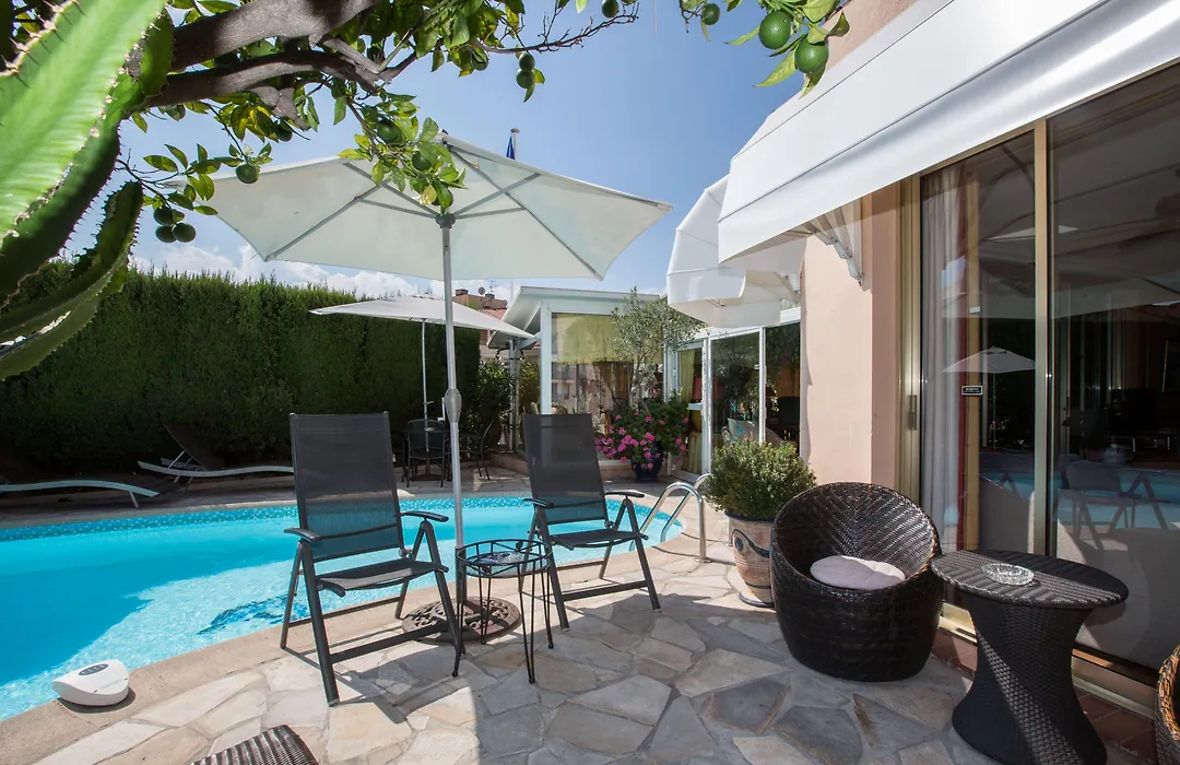 Hotel L'Olivier - Piscine & Parking-1