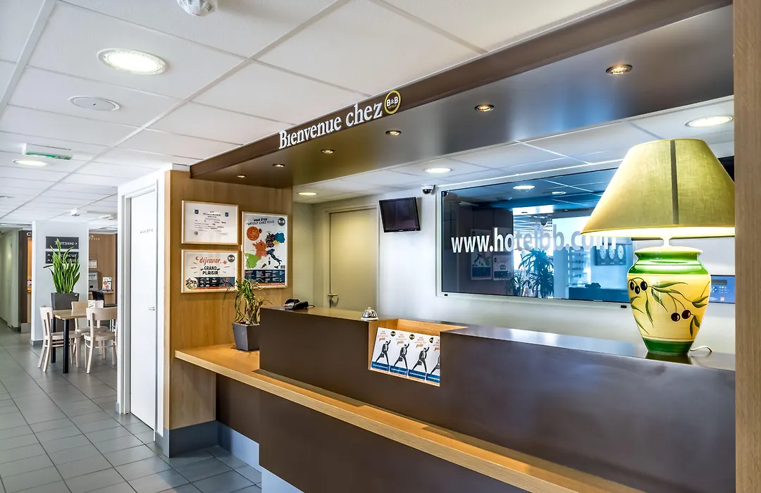 B&B Hotel Cannes La Bocca Plage-1