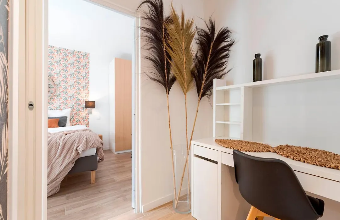 Prime Location Hyper Center Ideal For Couples & Families - Walk Everywhere -By Totolulucannes-1