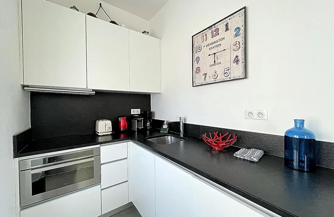 Lovely And Modern 1 Bedroom City Centre Cannes-1
