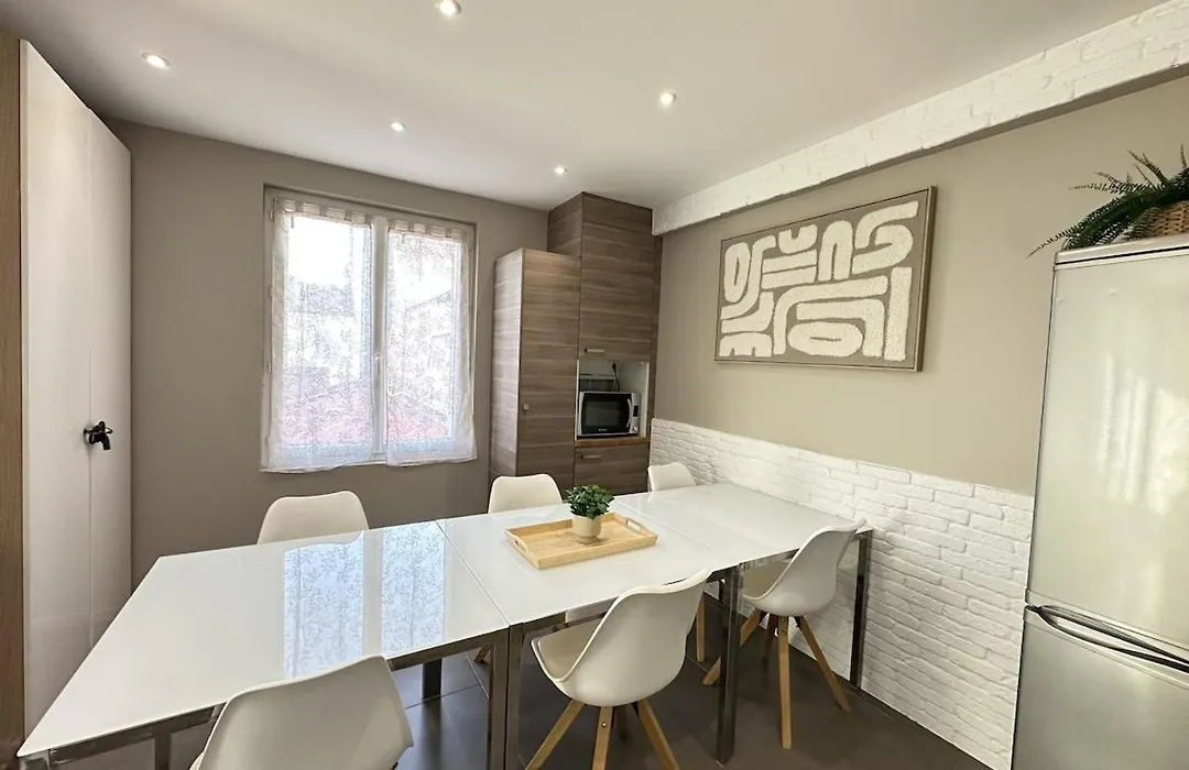 Cannes Center Perfect 3 Bedroom-1