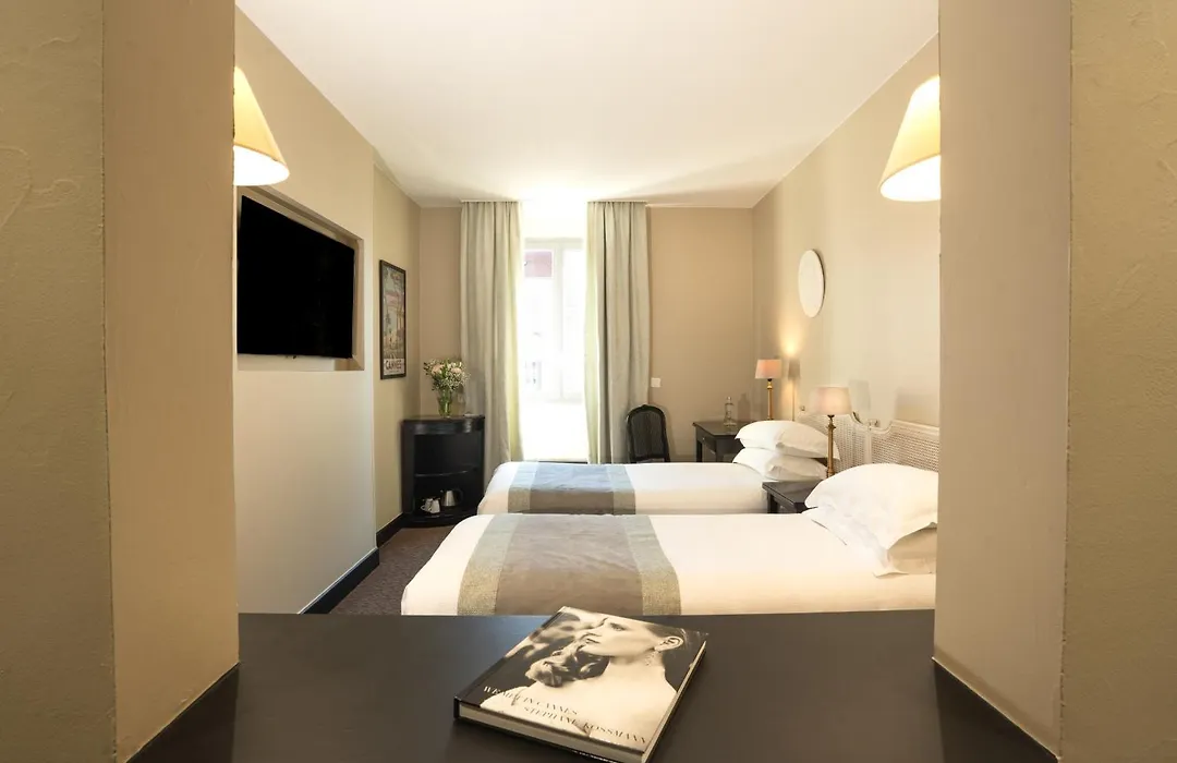 Le Cavendish-1