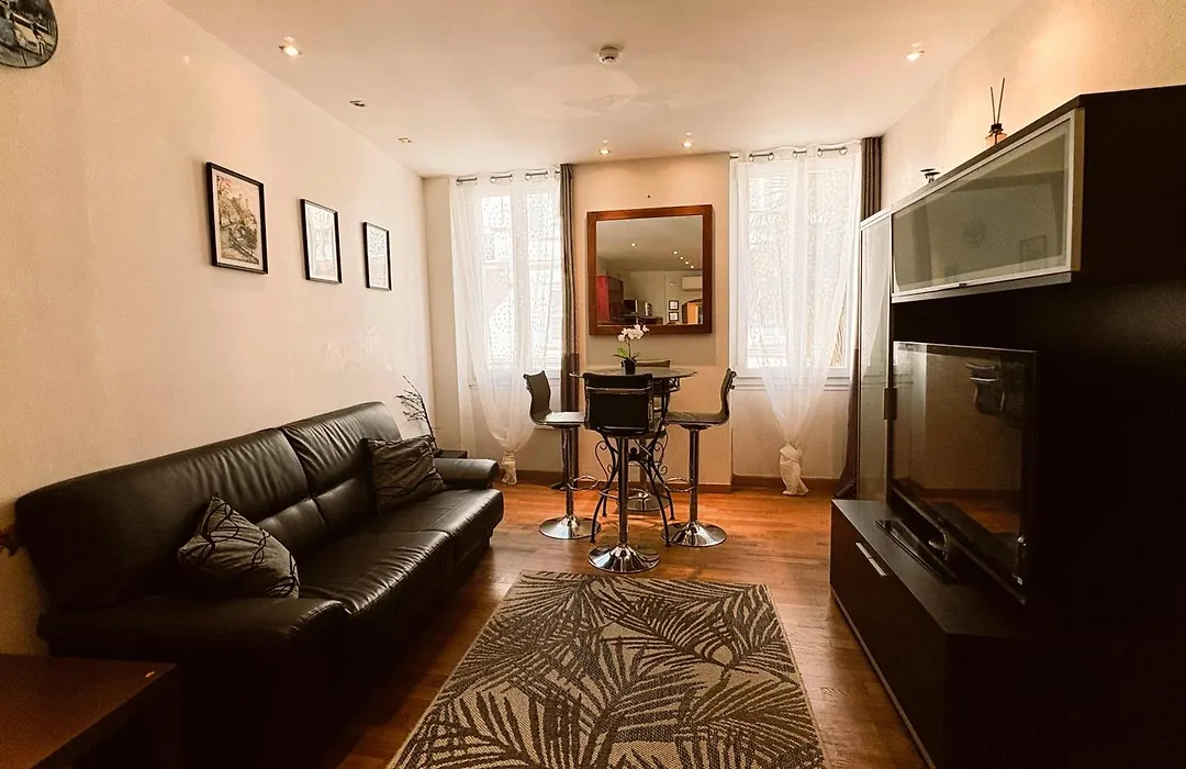 Appartement 2 Chambres A 3Min De Palais Des Festivals Climatisation Wifi-1