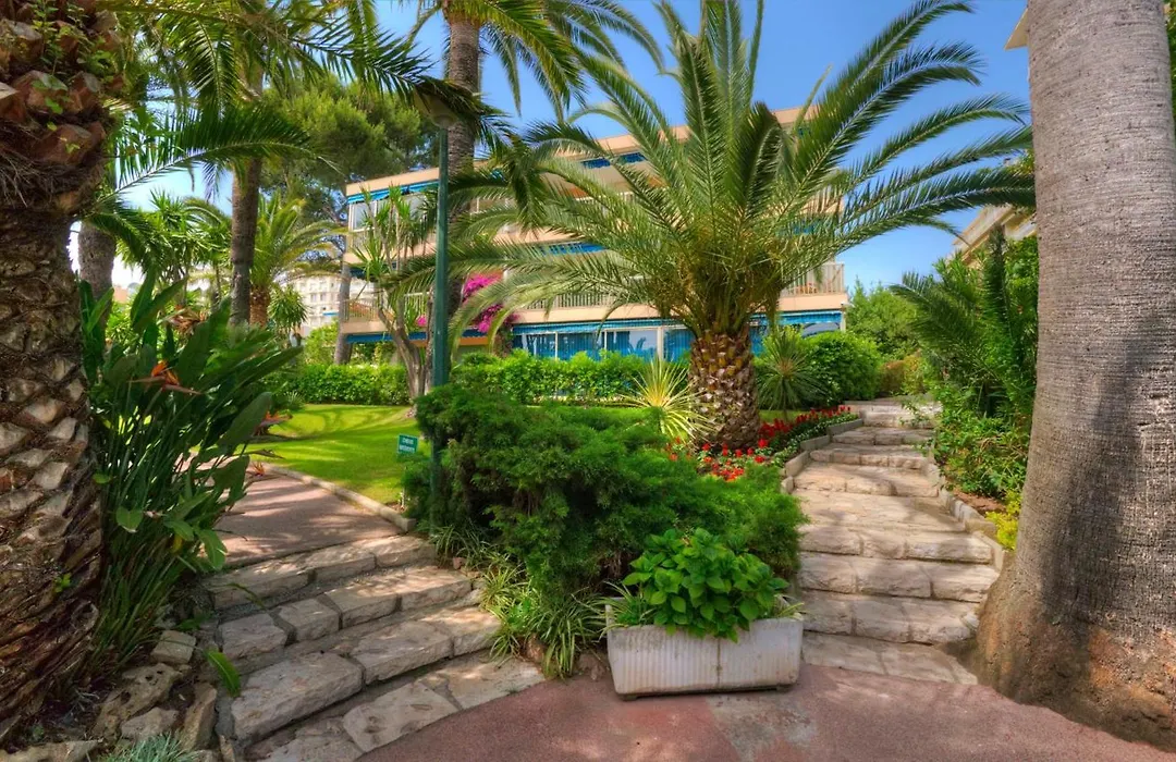 Eden Park 3 Pieces 4 Etoiles 100M Des Plages Piscines Spa Parking-1