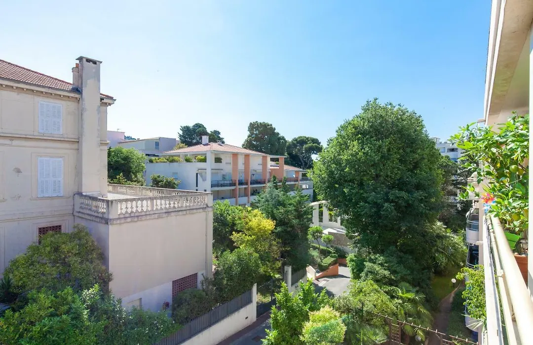 Cannes Centre Ville-1