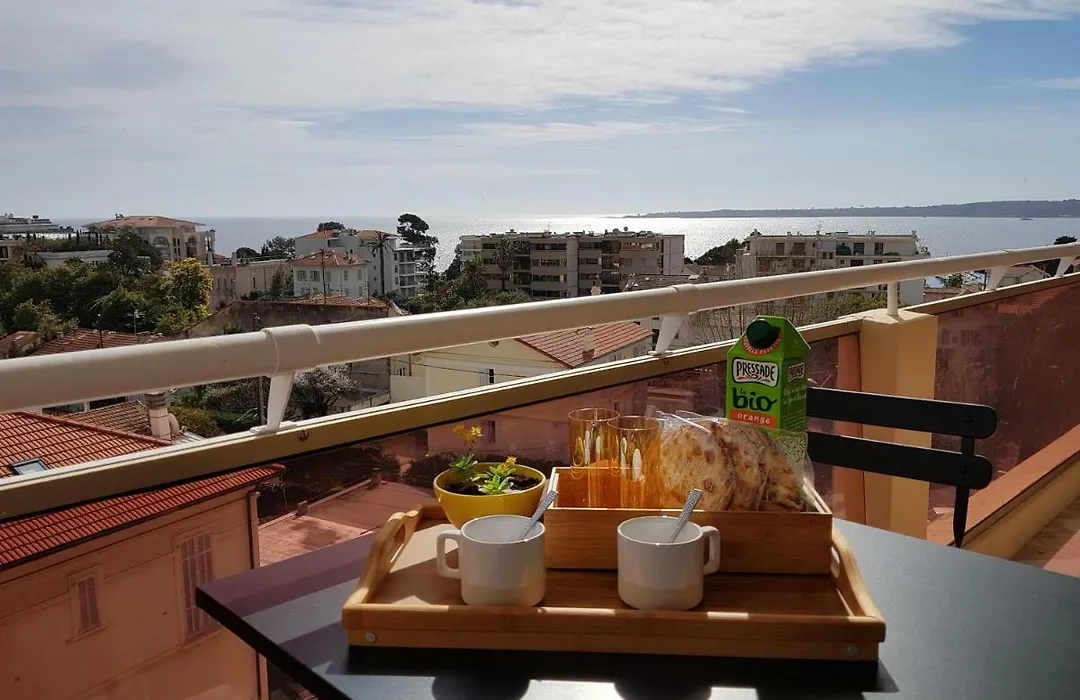 Lovely Seaview Flat-1