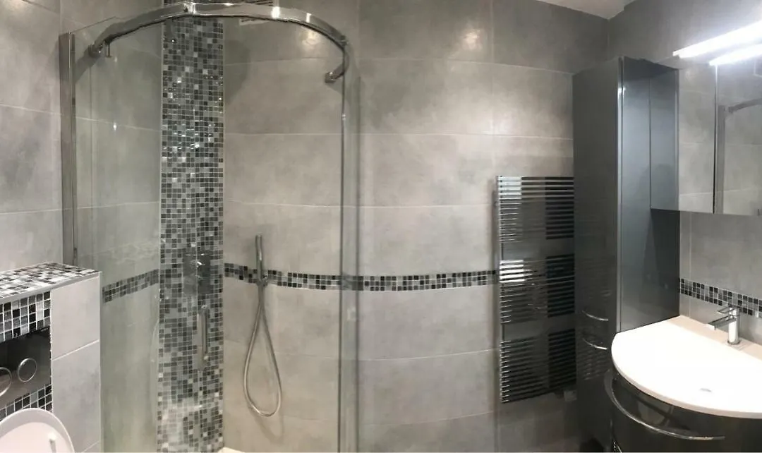 19 Rue du Parc Alexandre III-1