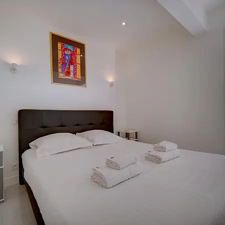 Upstays Sea View Terrace 38M2 Apartment-3