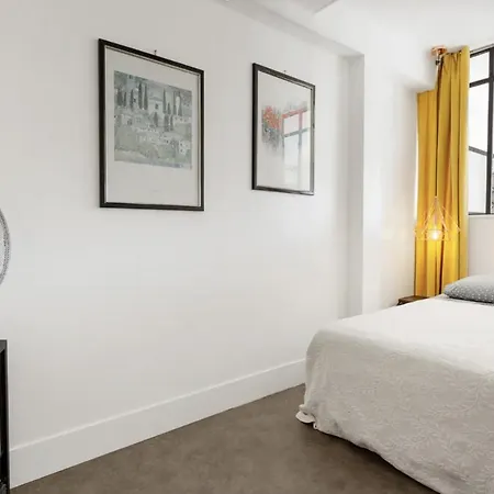 Cannes Festival Films Center, With 2 Bedrooms And Balcony-3