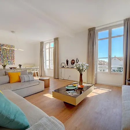 Upstays Balcony180M2 Apartment Near Palais-2