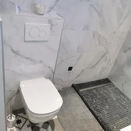 Studio Suquet Balcony 1 Min Beach, 10 Min Palais & Croisette Works-3
