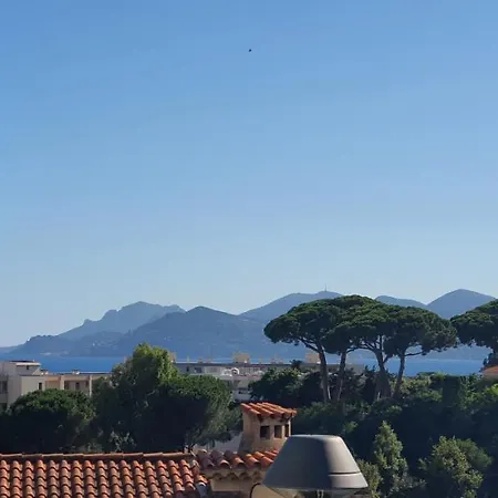 L Ensoleillee Maison 2 Chambres-Private House Cannes-3