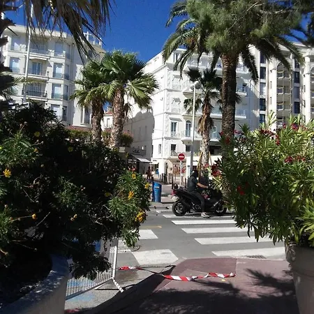 Gatsby Cannes Croisette-3