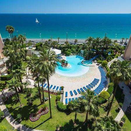 #Cannes Boccacabana Beach, Seafront, in Résid Pierre&Vacances Classé 3 Stars-2