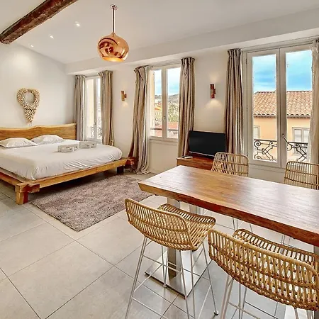 Magnifiques Appartements A 2 Pas Du Palais-3