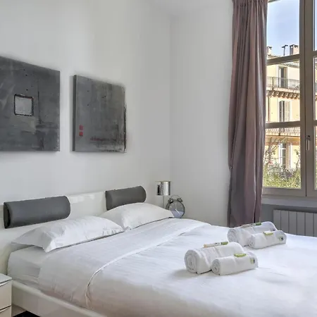 Immogroom-Exclusive- 5 Min From Beaches-Parking- Pool-2