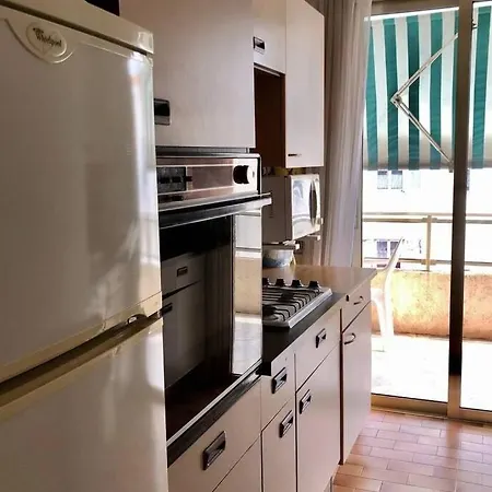 C018-Bel Appartement Lumineux A Cannes - Proche Plage-2