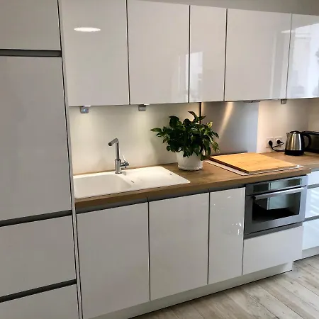 Brand New Studio In The Heart Of Cannes-2