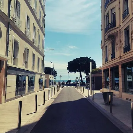 Un Nid D Amour Au Coeur De Cannes-2