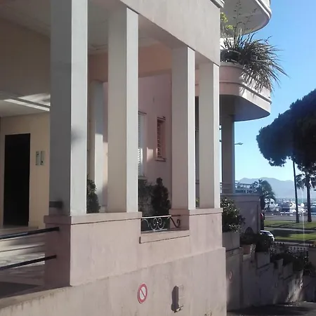 Nice Flat With Terrace On The Croisette-3